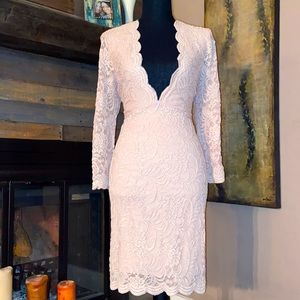 NWOT bebe lace dress